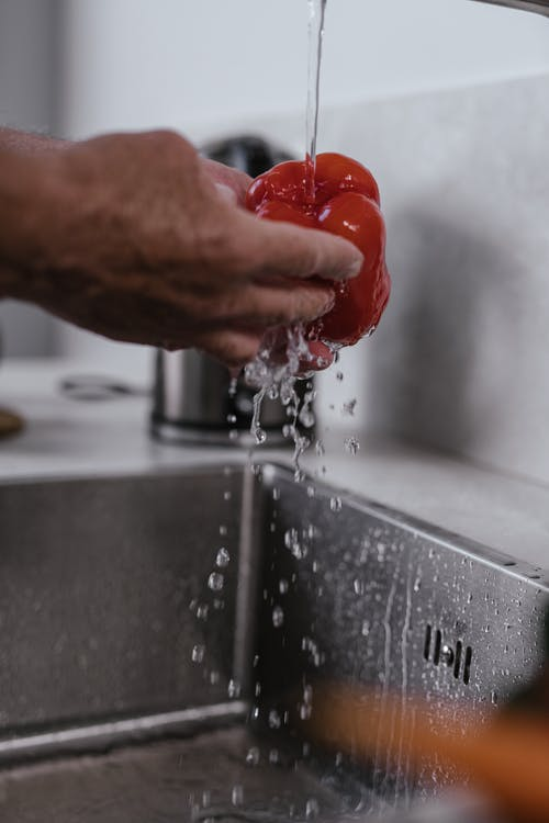 Undermount kitchen sink 