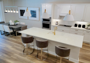 Read more about the article Quartz Vs. Marble Kitchen Counter Top: Which One to Go For