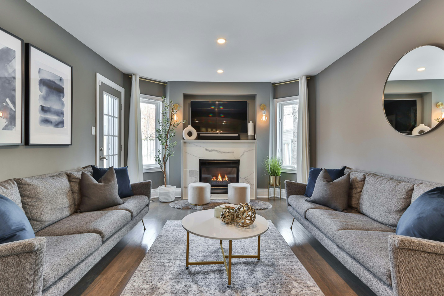 You are currently viewing Choosing the Right Materials for Your Fireplace Surround and Mantel