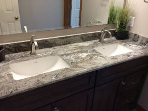 Read more about the article Transform Your Bathroom with a Custom Quartz Vanity Top