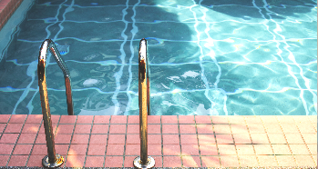 You are currently viewing The Ultimate Guide to Choosing Pool Coping Materials for Naples Homes