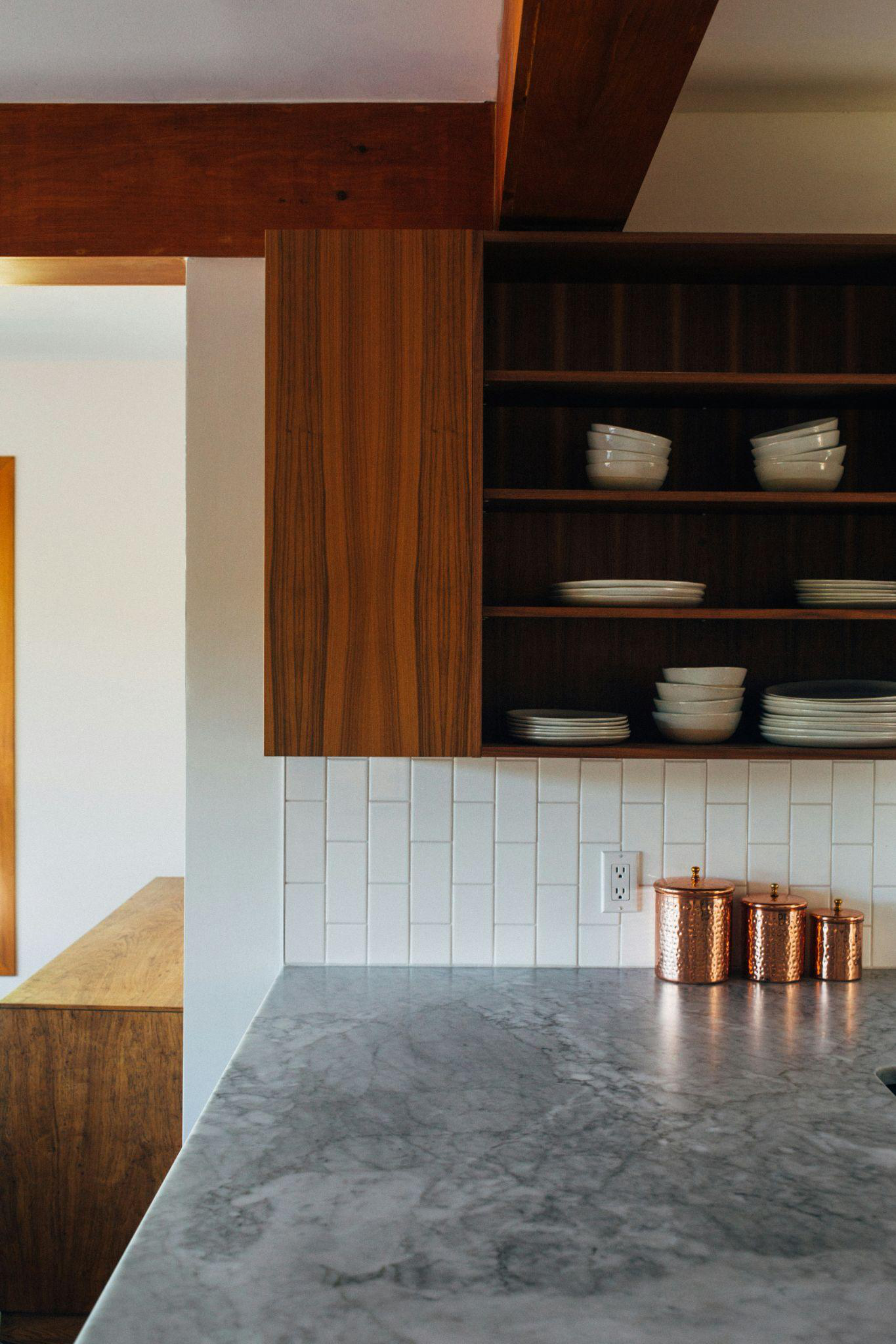 Read more about the article How to Choose the Perfect Kitchen Countertop in Naples
